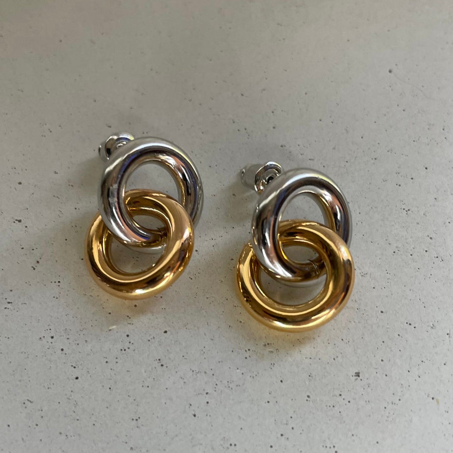 Two toned Interlink Earrings