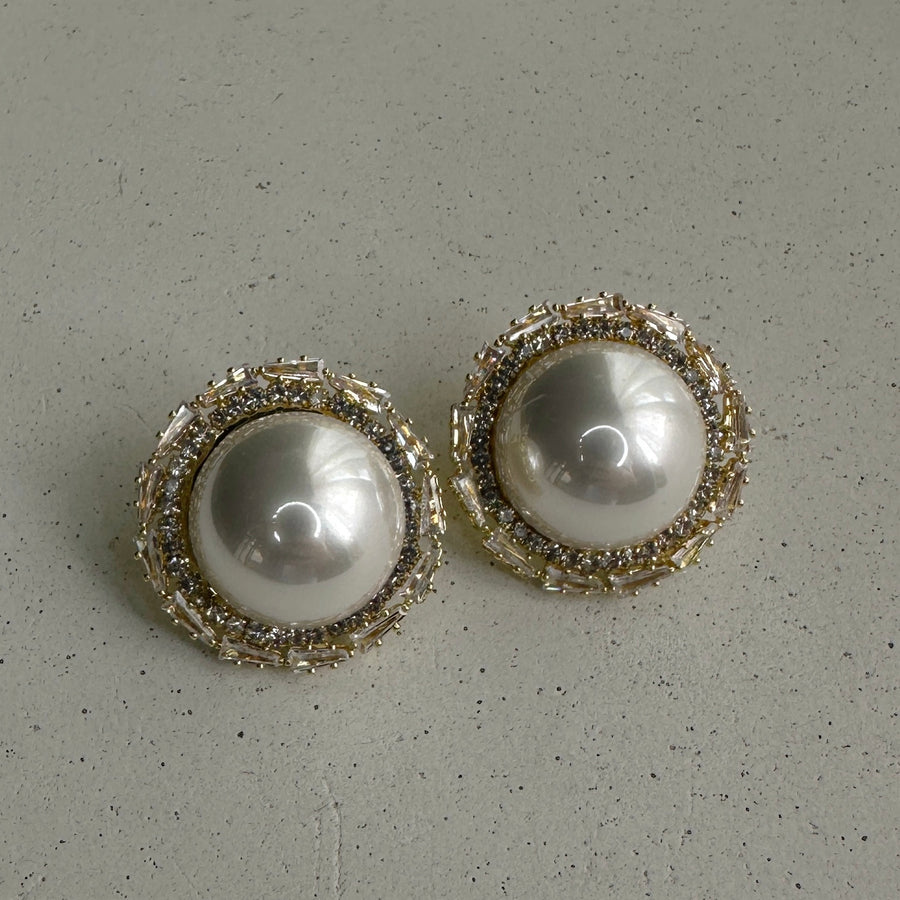 Vintage Faux Pearl Shiny Studs