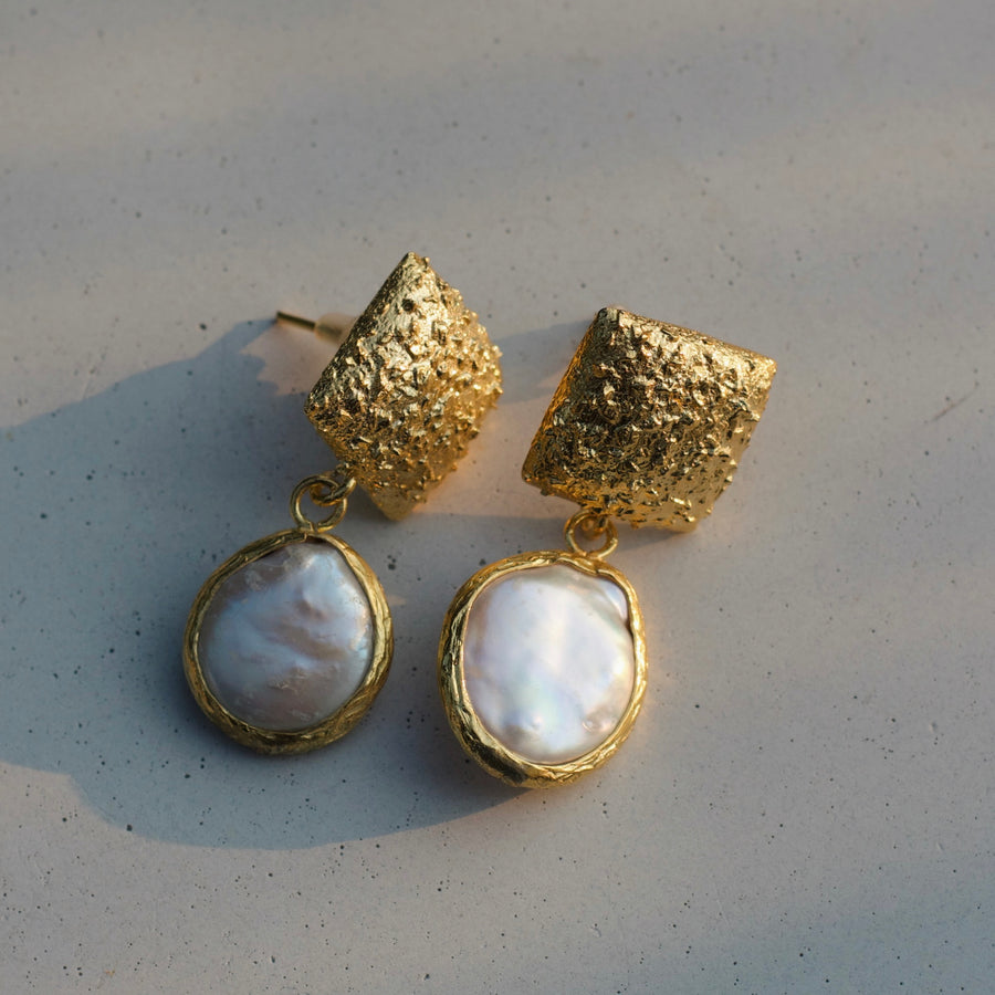 Baroque Pearl Galata Earrings