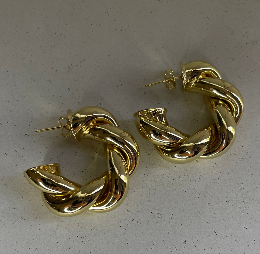 Gold twisted c hoops