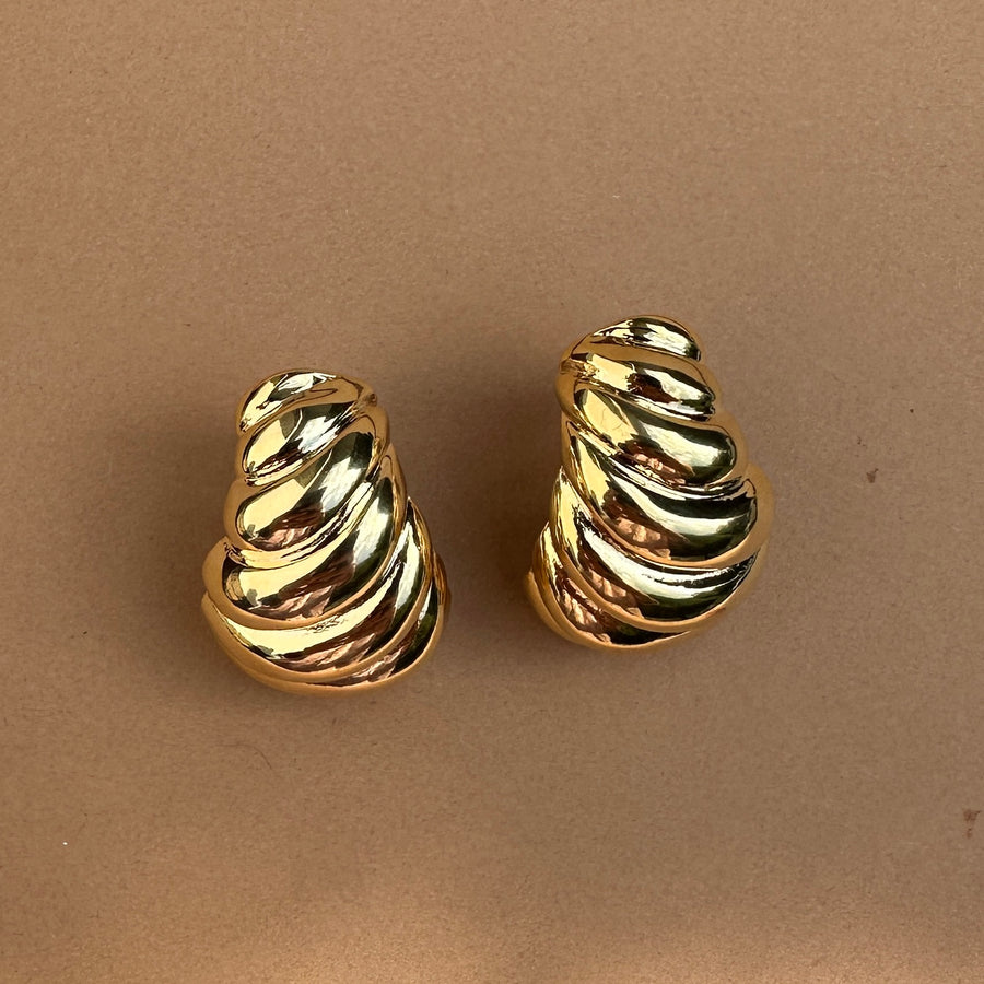 Golden croissant earrings