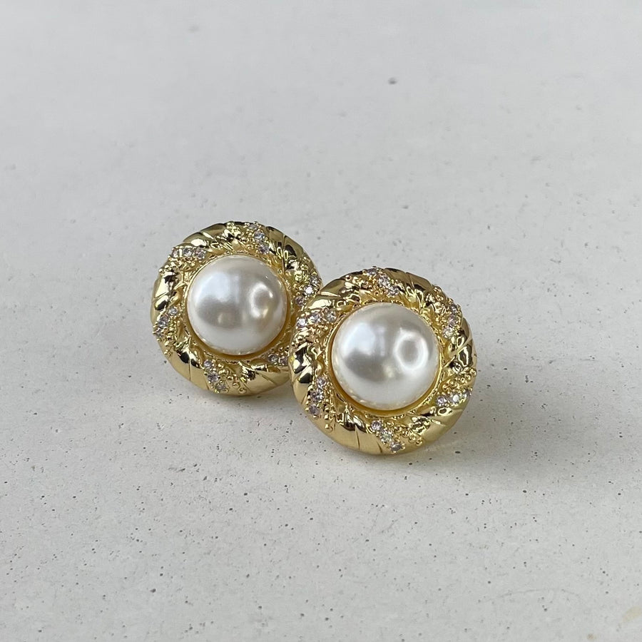 Pearl Rounded Earrings