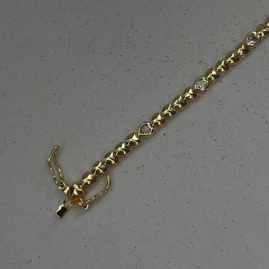 Golden Dainty Heart Bracelet