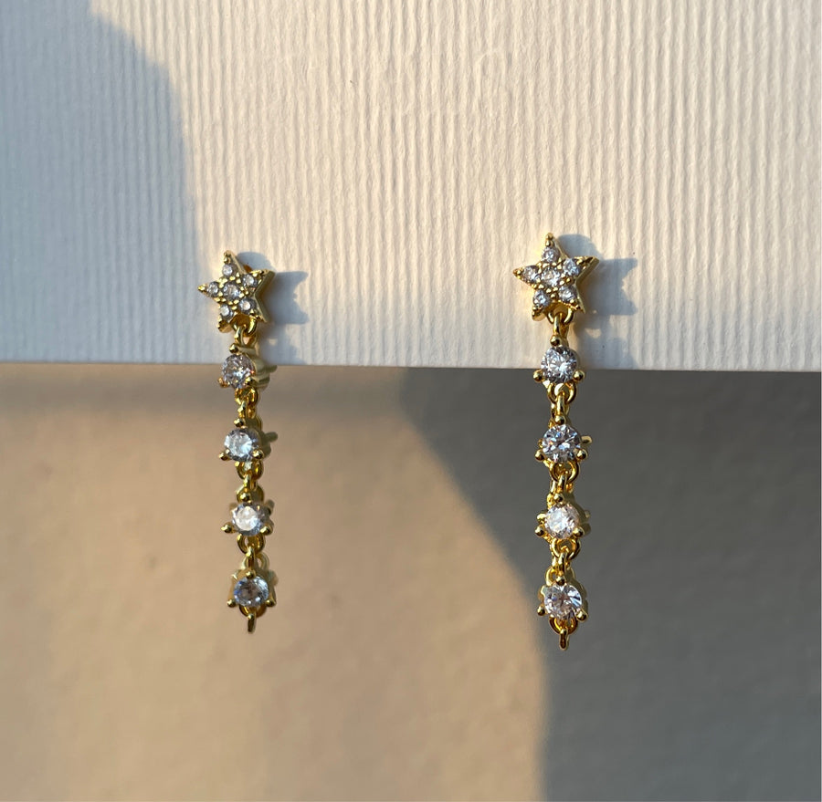 Dangling Dainty Stars Earrings